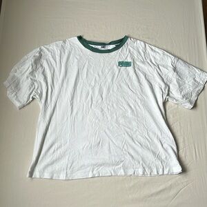 Puma women’s L oversized white tshirt with green